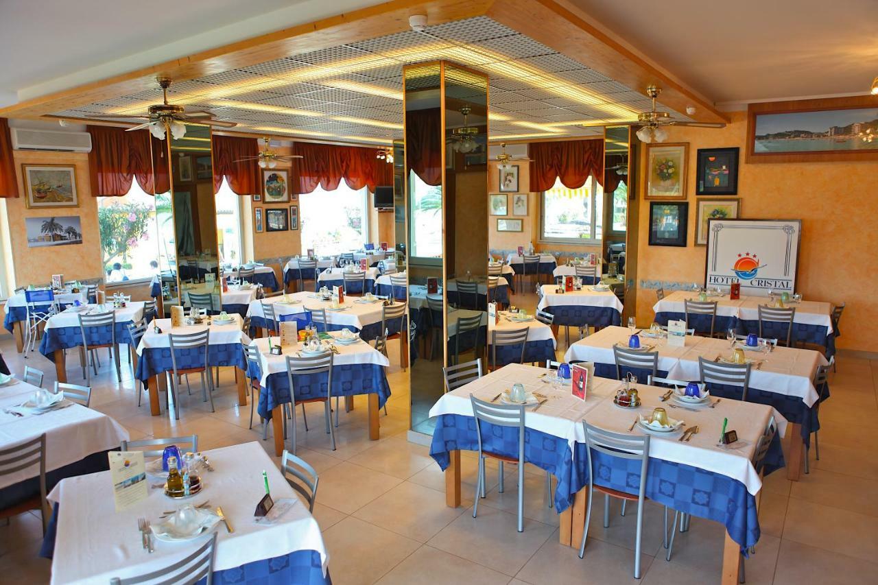 Hotel Cristal Cupra Marittima Exterior photo